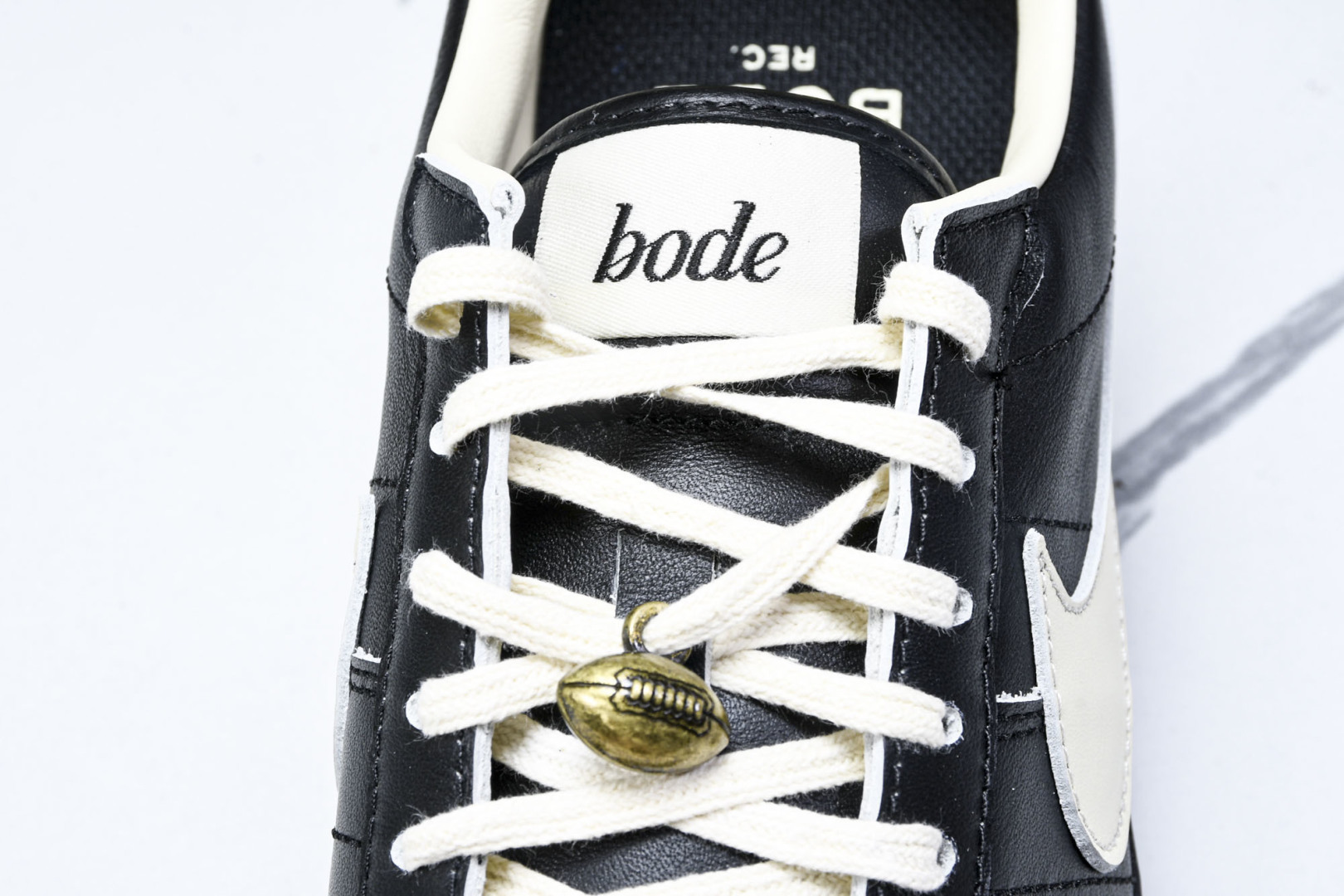 BODE 尺码:36-47.5P:440纯原版出品-BODE x NK Astro Grabber 黑白