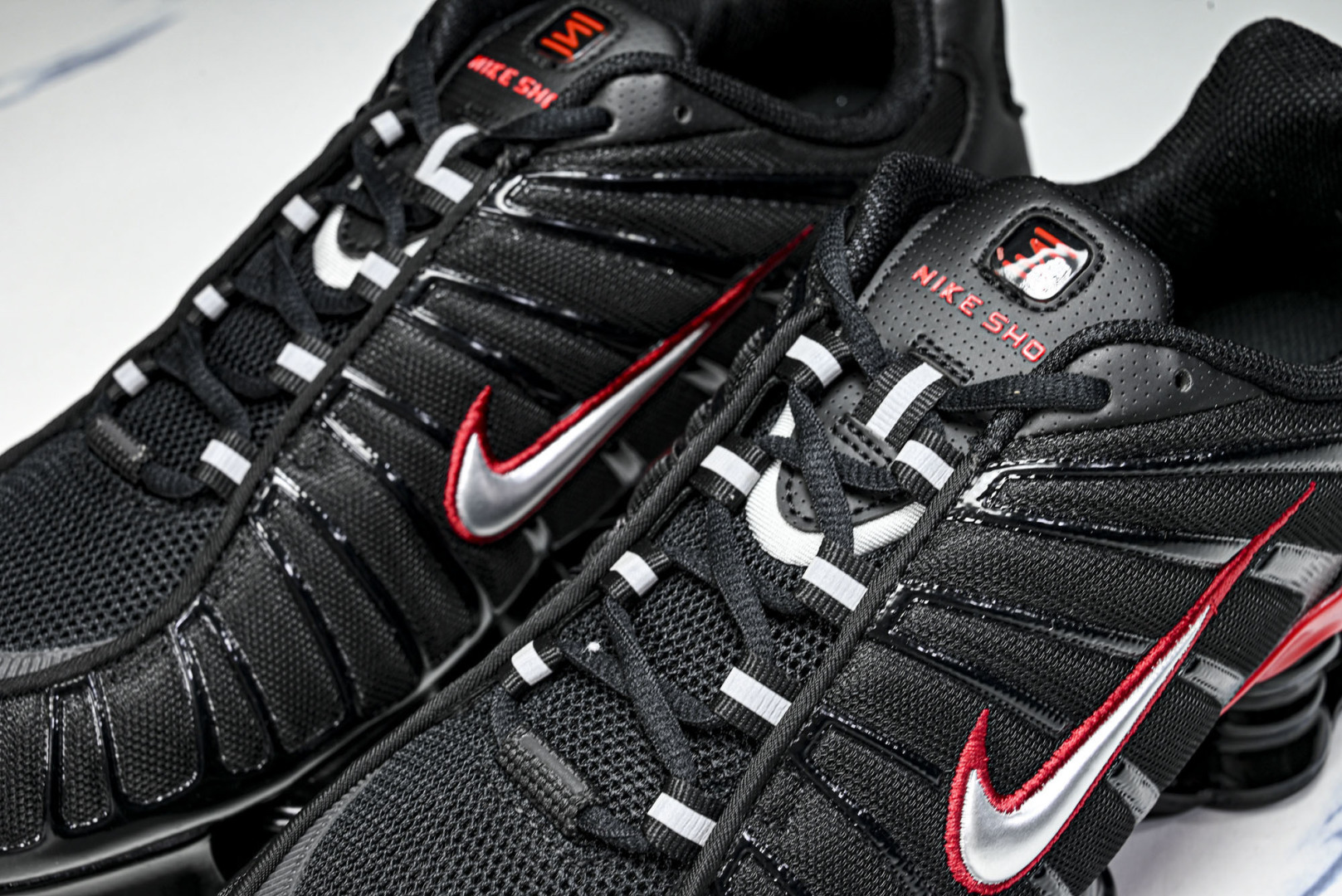 Mam 尺码:39-47.5P:500纯原版出品-NK Shox TL 黑蓝 防滑舒适 低帮 休闲气柱跑