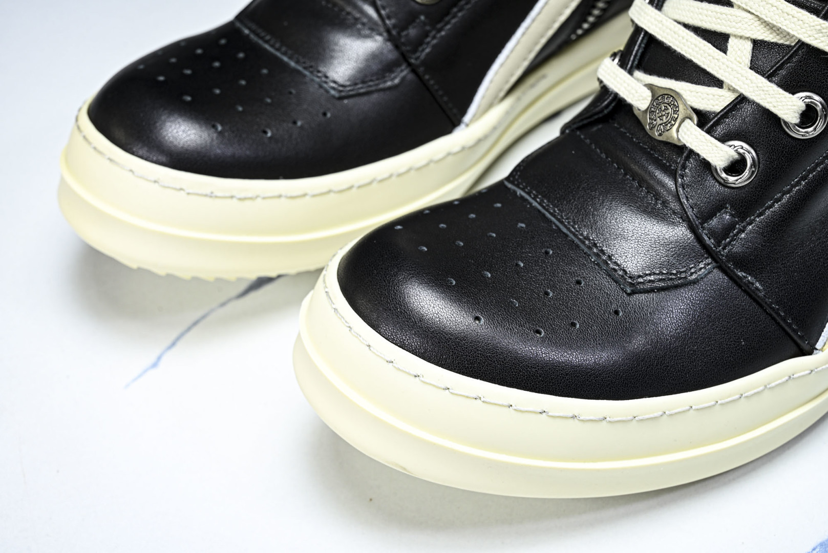 Rick 尺码:36-46P:720纯原出品-RICK OWENS 26秋冬高帮 男士 黑白色皮革 GE