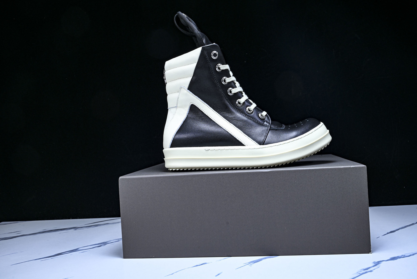 Rick 尺码:36-46P:720纯原出品-RICK OWENS 26秋冬高帮 男士 黑白色皮革 GE