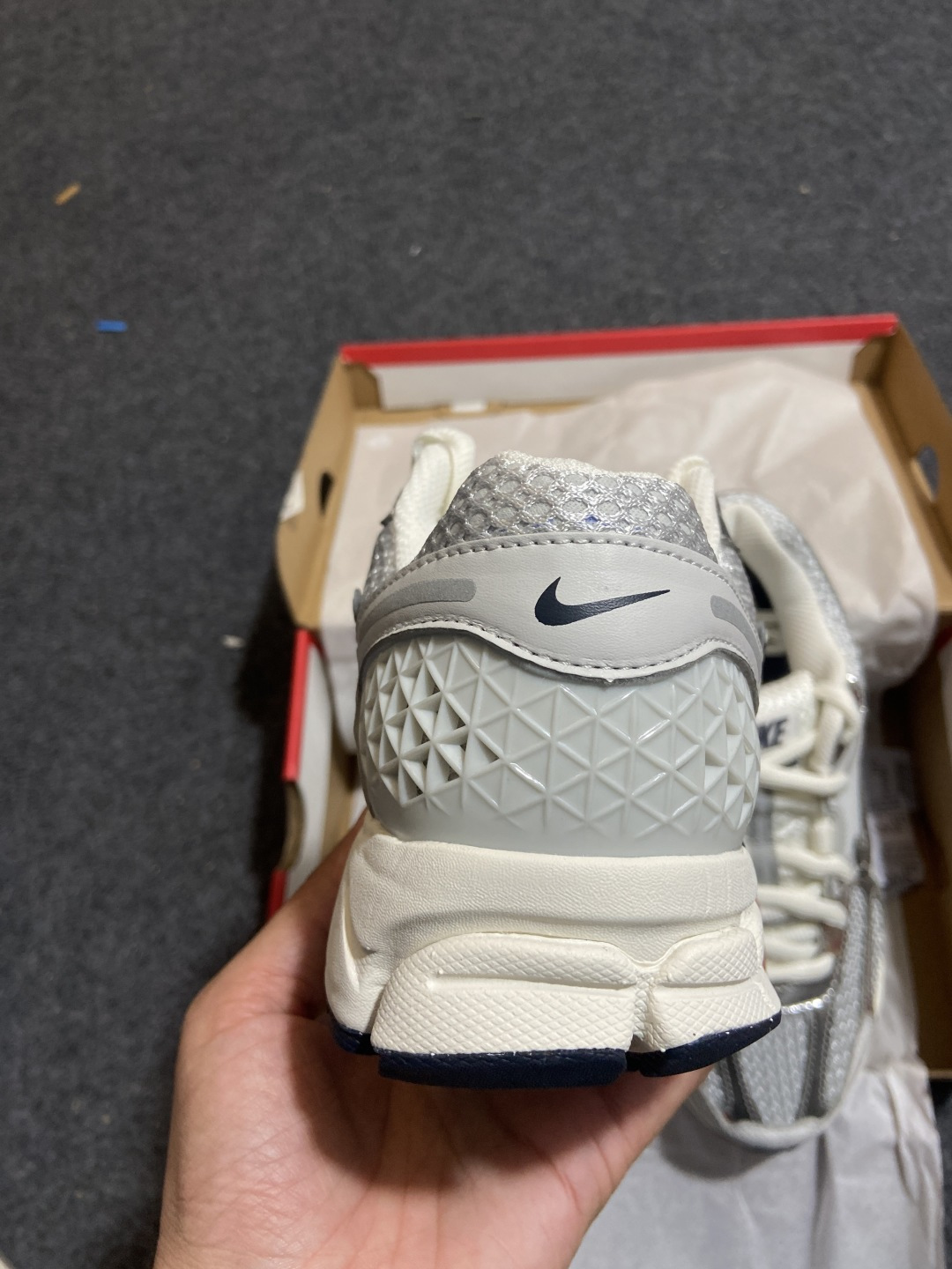 【XC2.0版】NK Zoom Vomero 5 佛莫罗5代系列经典复古运动慢跑鞋 FD0884-025