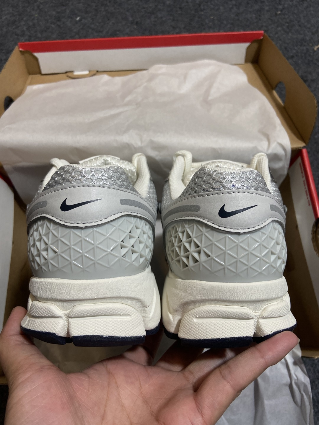 【XC2.0版】NK Zoom Vomero 5 佛莫罗5代系列经典复古运动慢跑鞋 FD0884-025