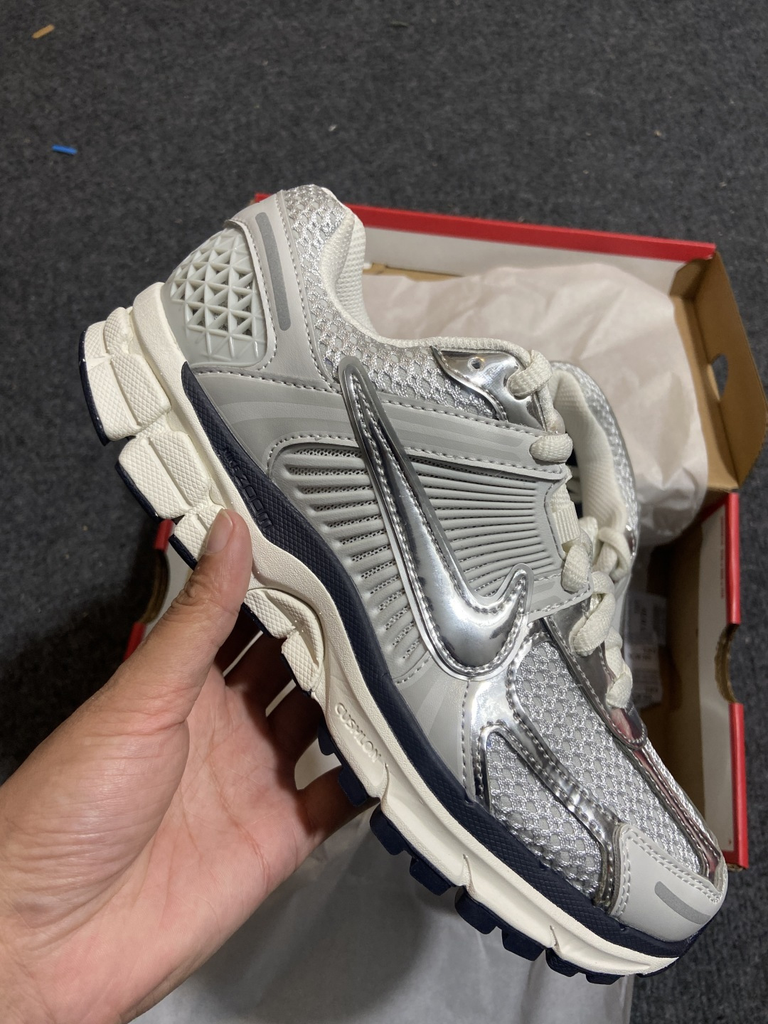 【XC2.0版】NK Zoom Vomero 5 佛莫罗5代系列经典复古运动慢跑鞋 FD0884-025