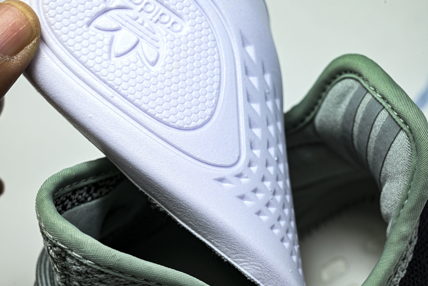 Yeezy350 尺码:36-48纯原版出品-AD Yeezy 350 V2“ Jade Ash”翠玉灰