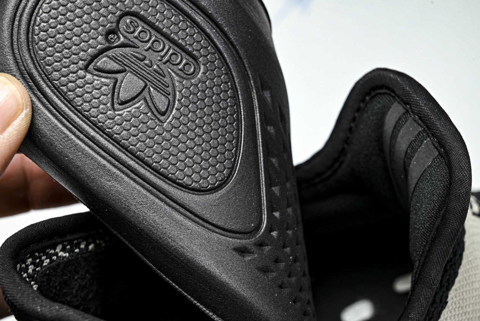 Yeezy350 尺码:36-48纯原版出品-AD Yeezy Boost 350 V2 Black W