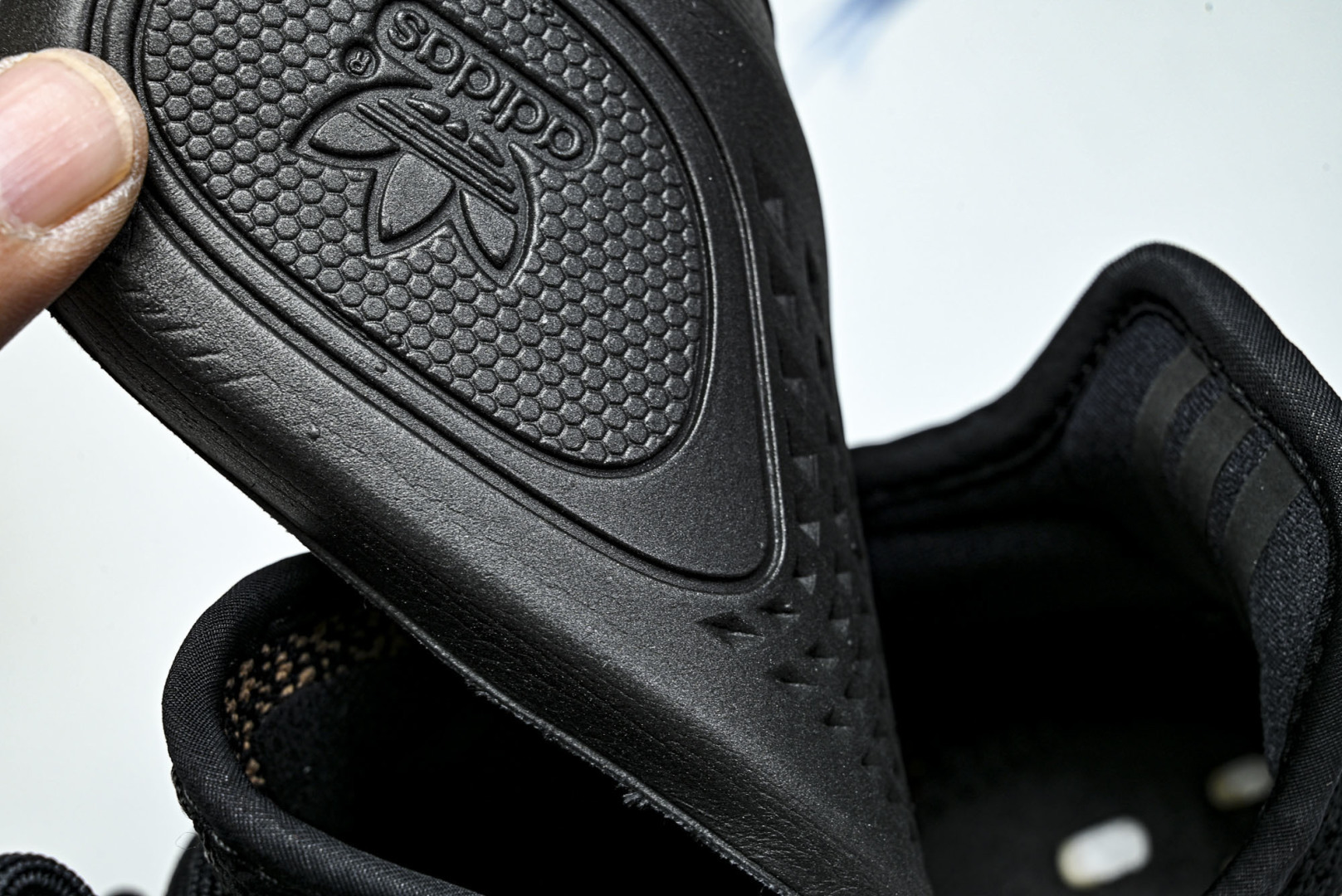 Yeezy350 尺码:36-48纯原版出品-AD Yeezy Boost 350 V2 Triple 