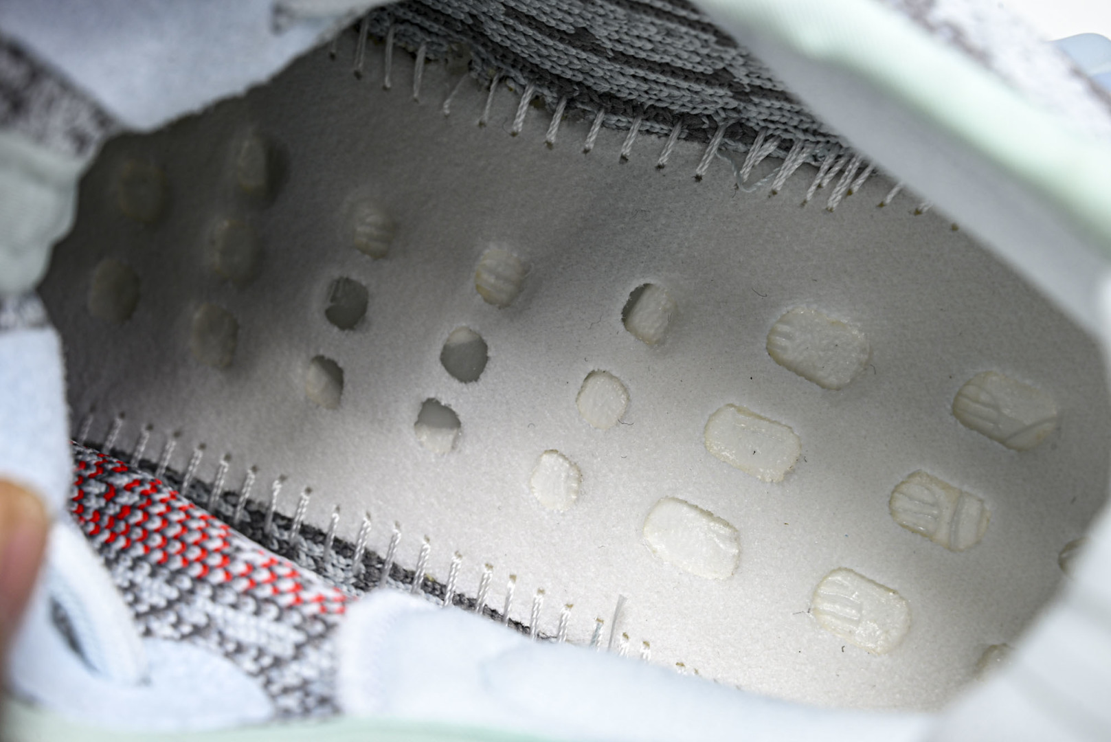 Yeezy350 尺码:36-48纯原版出品-AD Yeezy Boost 350 V2 可燃冰 冰蓝斑