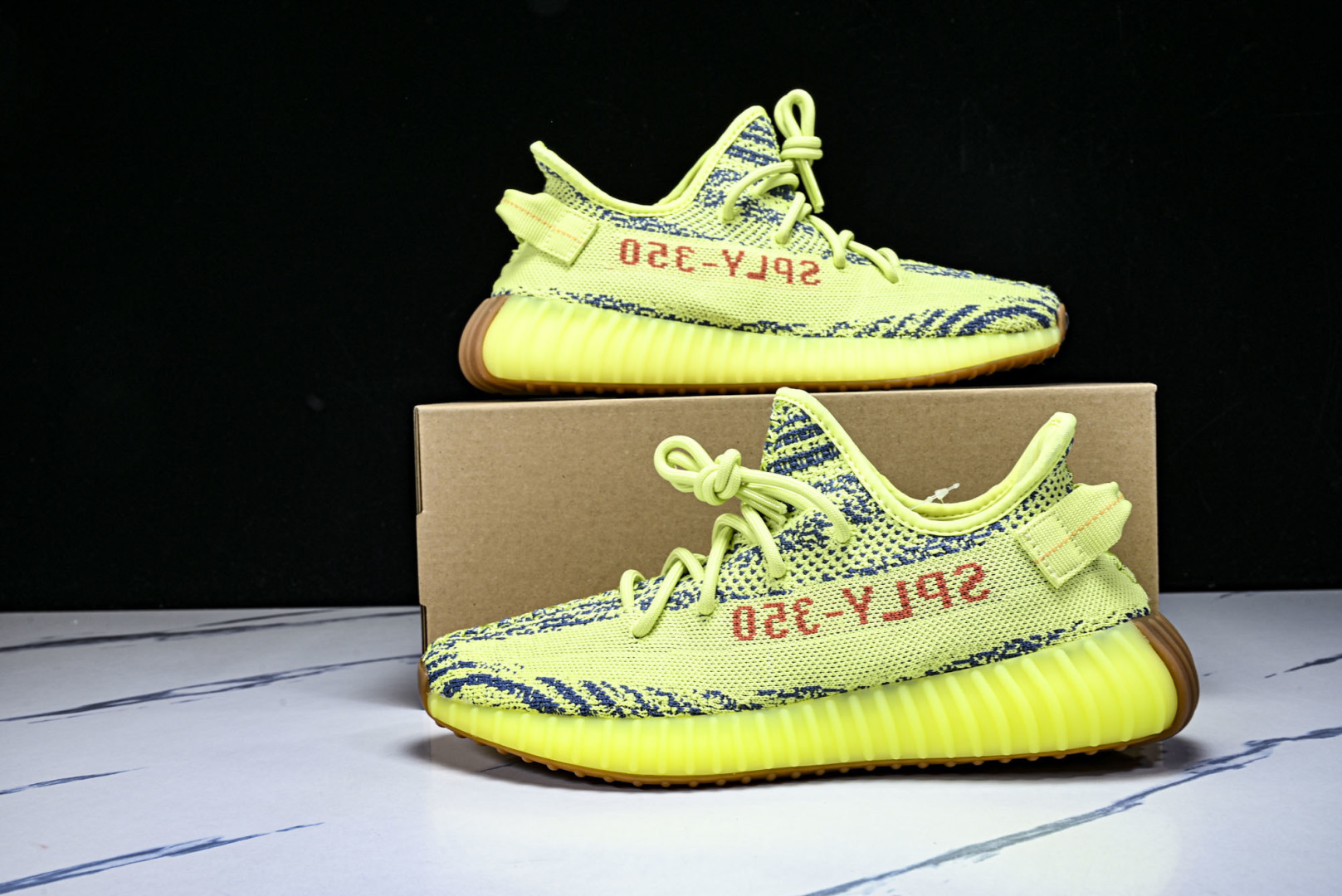 Yeezy350 尺码:36-48纯原版出品-AD Yeezy Boost 350 V2 荧光黄斑马 B
