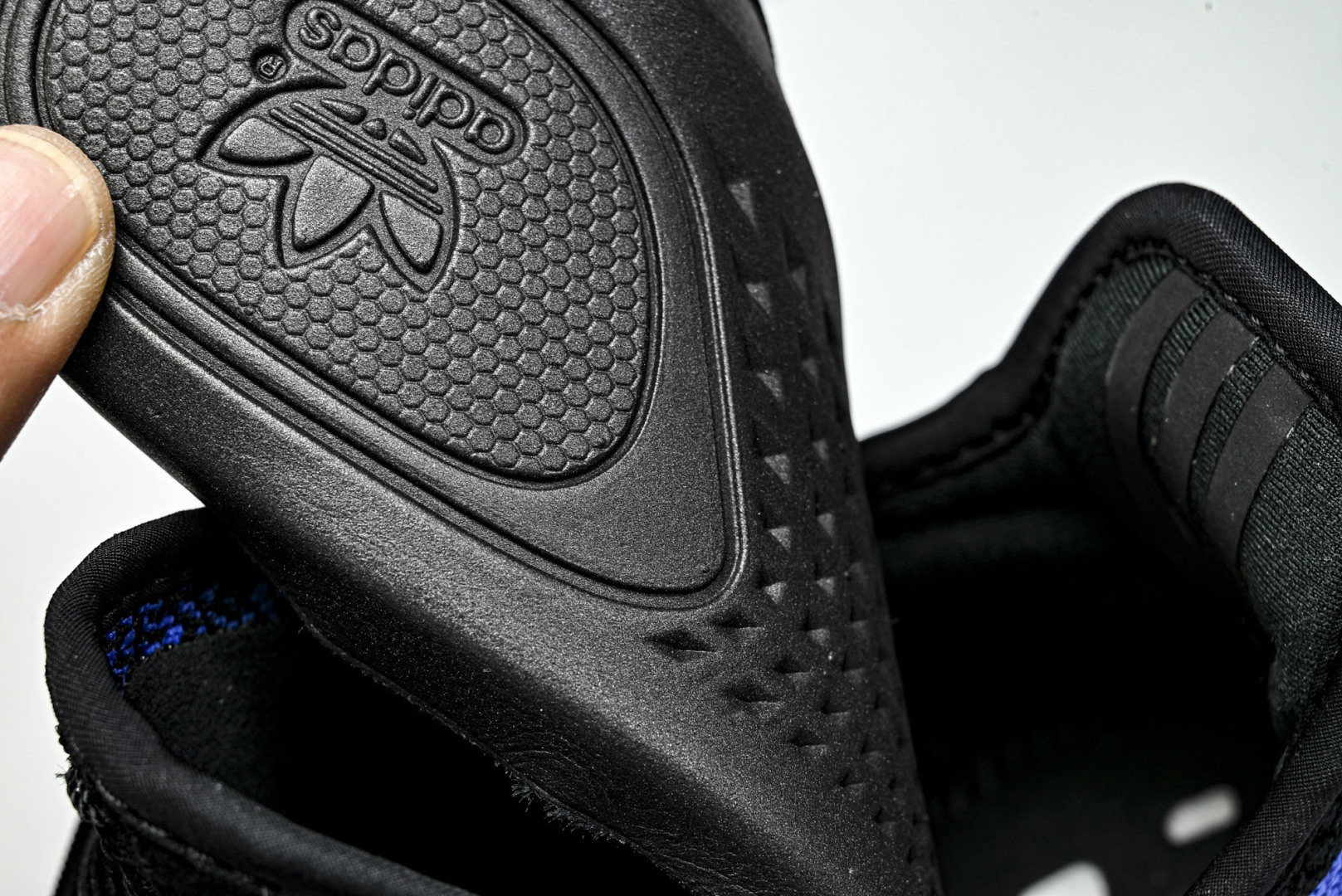 Yeezy350 尺码:36-48纯原版出品-AD Yeezy Boost 350 V2“Dazzlin