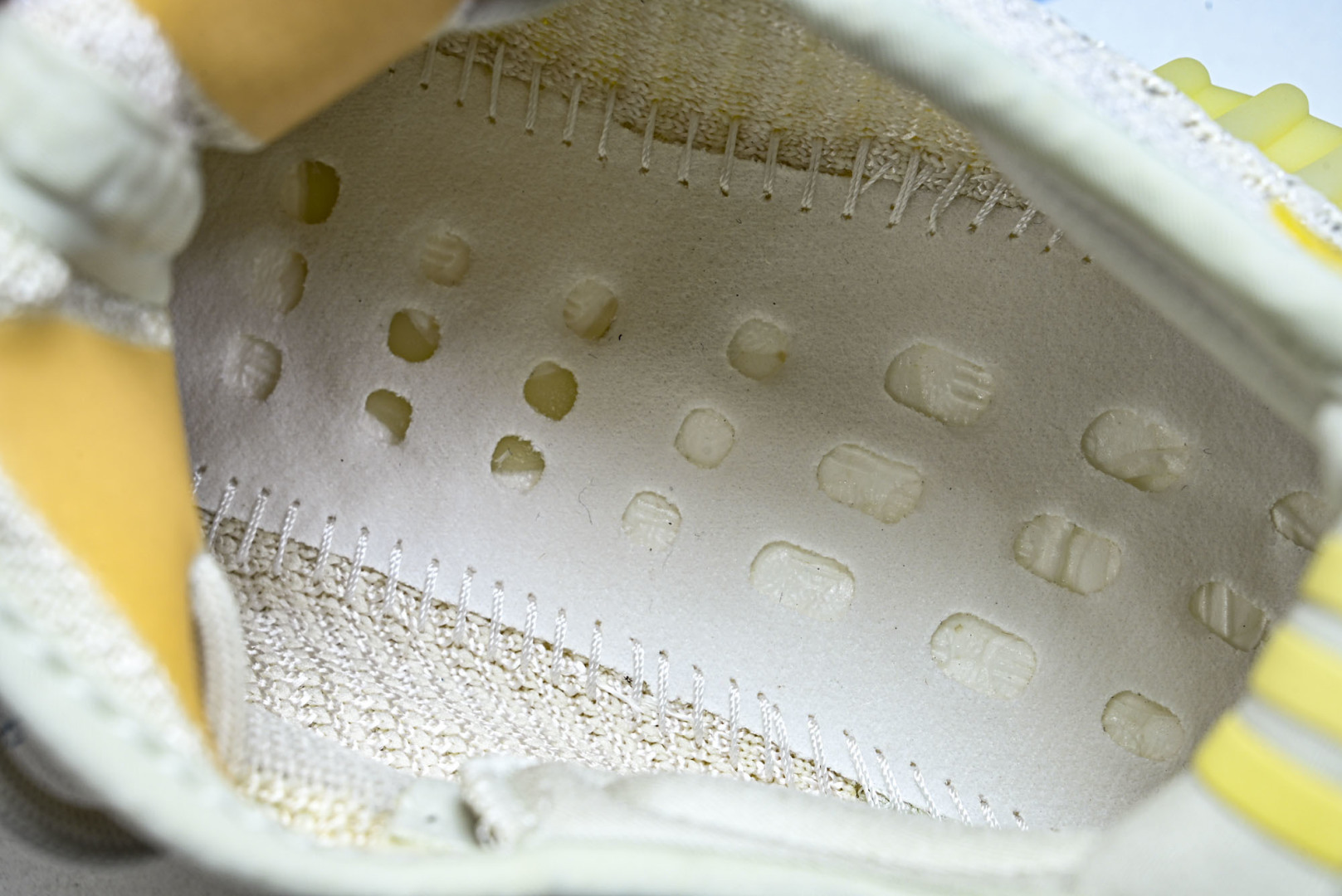 Yeezy350 尺码:36-48纯原版出品-AD Yeezy Boost 350 V2 Light“北