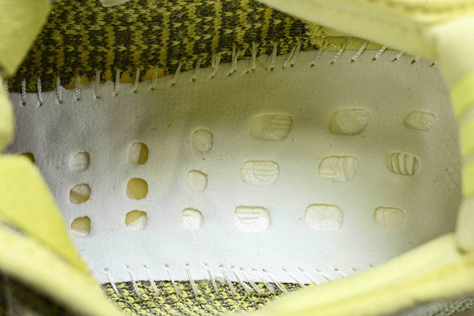 Yeezy350 尺码:36-48纯原版出品-AD Yeezy Boost 350 V2 脏黄满天星 F