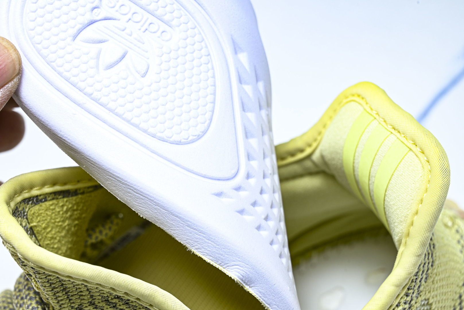 Yeezy350 尺码:36-48纯原版出品-AD Yeezy Boost 350 V2 脏黄满天星 F