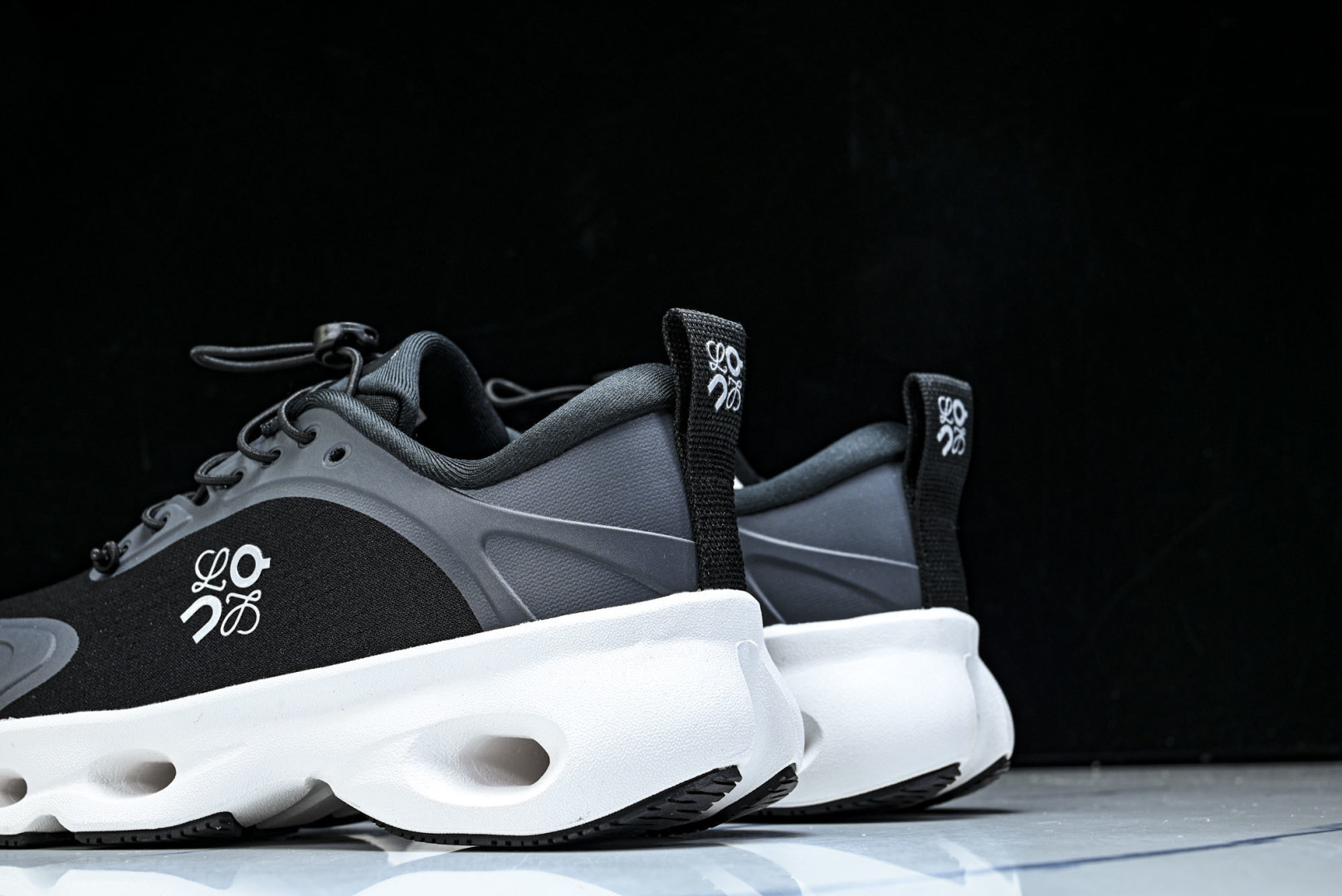 ON昂跑 尺码:36-46纯原版出品-On Running 昂跑男女士x Loewe Cloudsolo