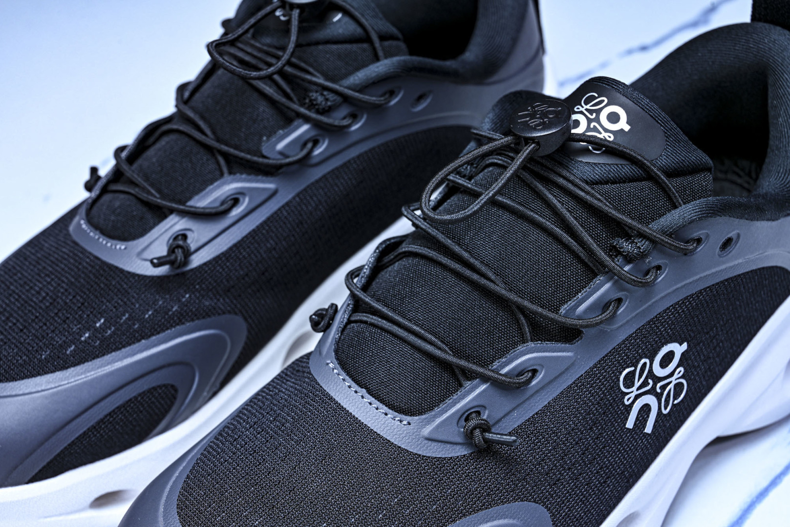 ON昂跑 尺码:36-46纯原版出品-On Running 昂跑男女士x Loewe Cloudsolo