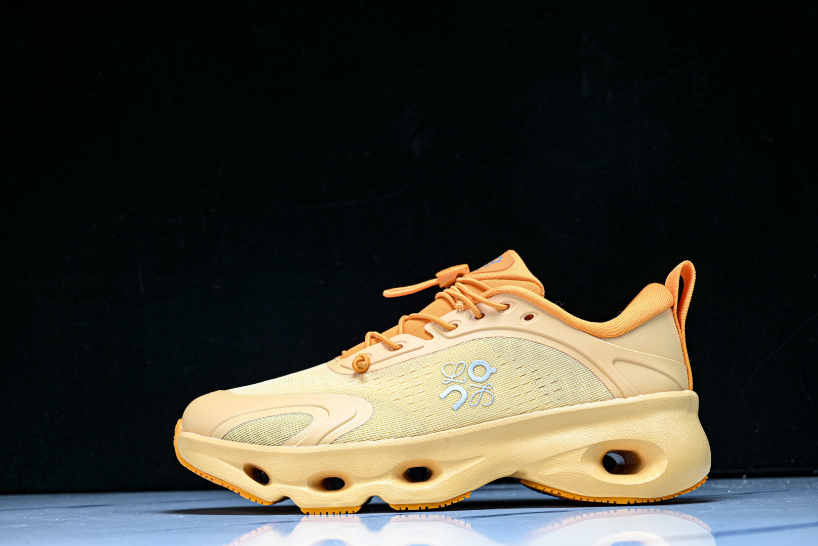 ON昂跑 尺码:36-46纯原版出品-On Running 昂跑男女士x Loewe Cloudsolo