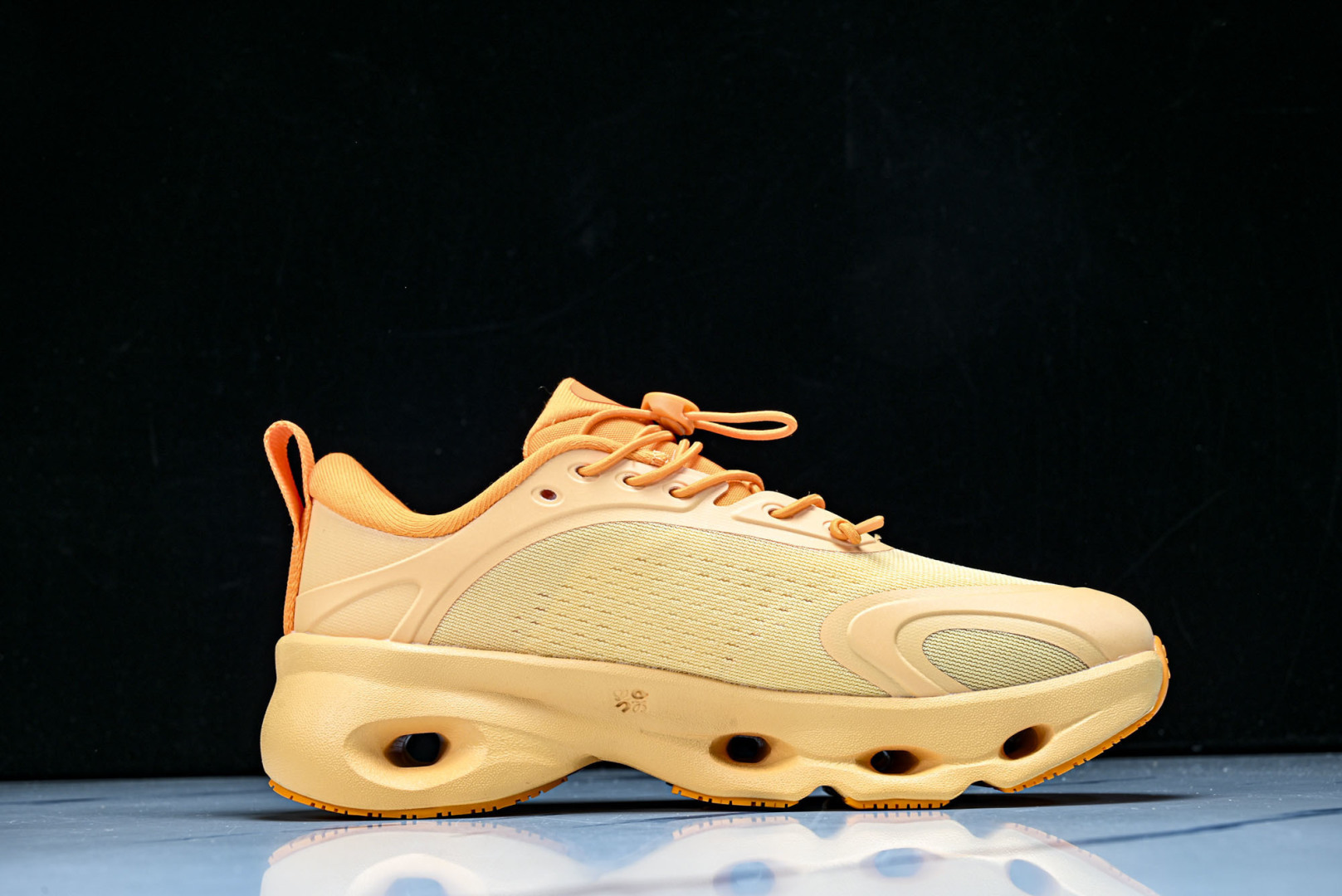 ON昂跑 尺码:36-46纯原版出品-On Running 昂跑男女士x Loewe Cloudsolo