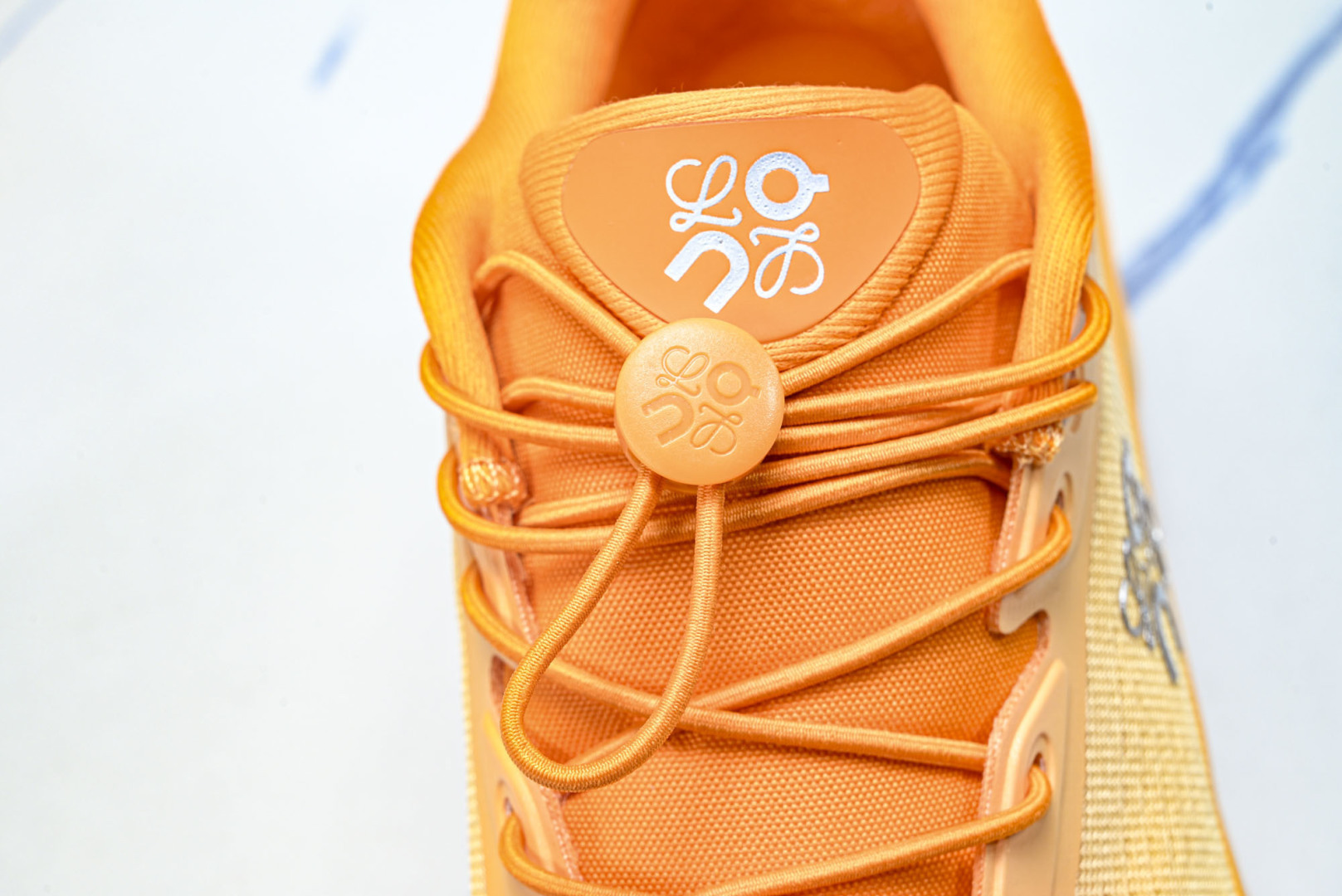 ON昂跑 尺码:36-46纯原版出品-On Running 昂跑男女士x Loewe Cloudsolo