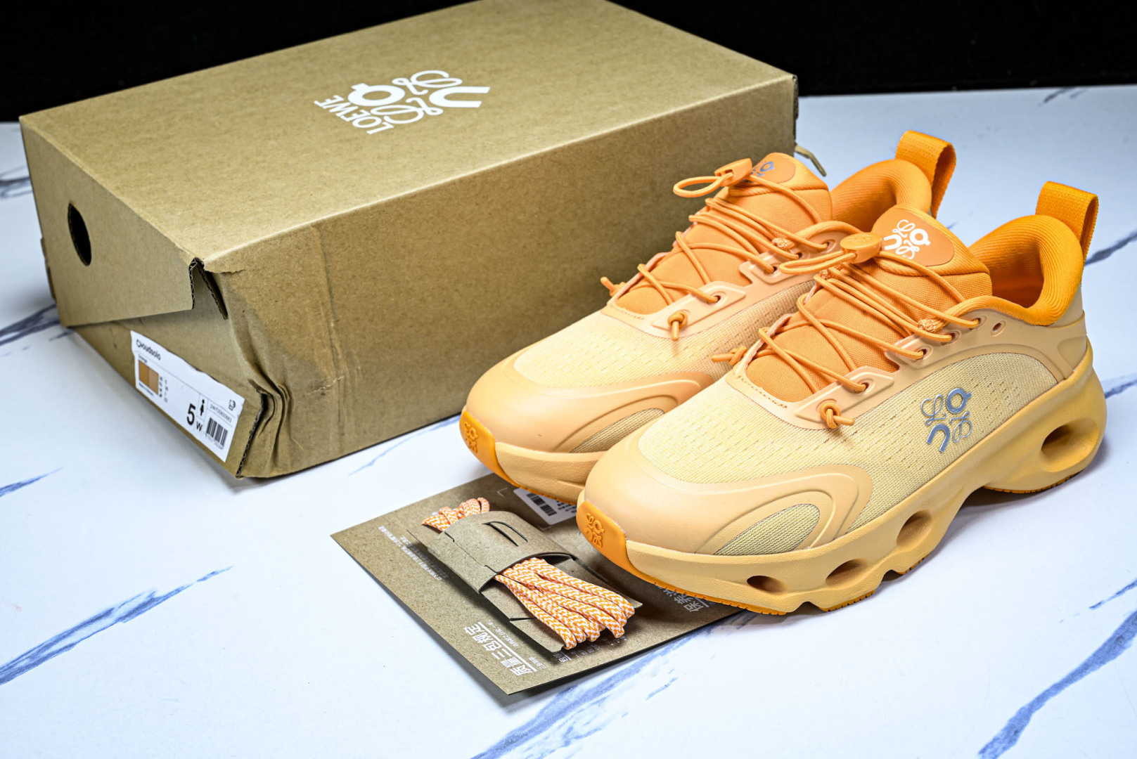 ON昂跑 尺码:36-46纯原版出品-On Running 昂跑男女士x Loewe Cloudsolo