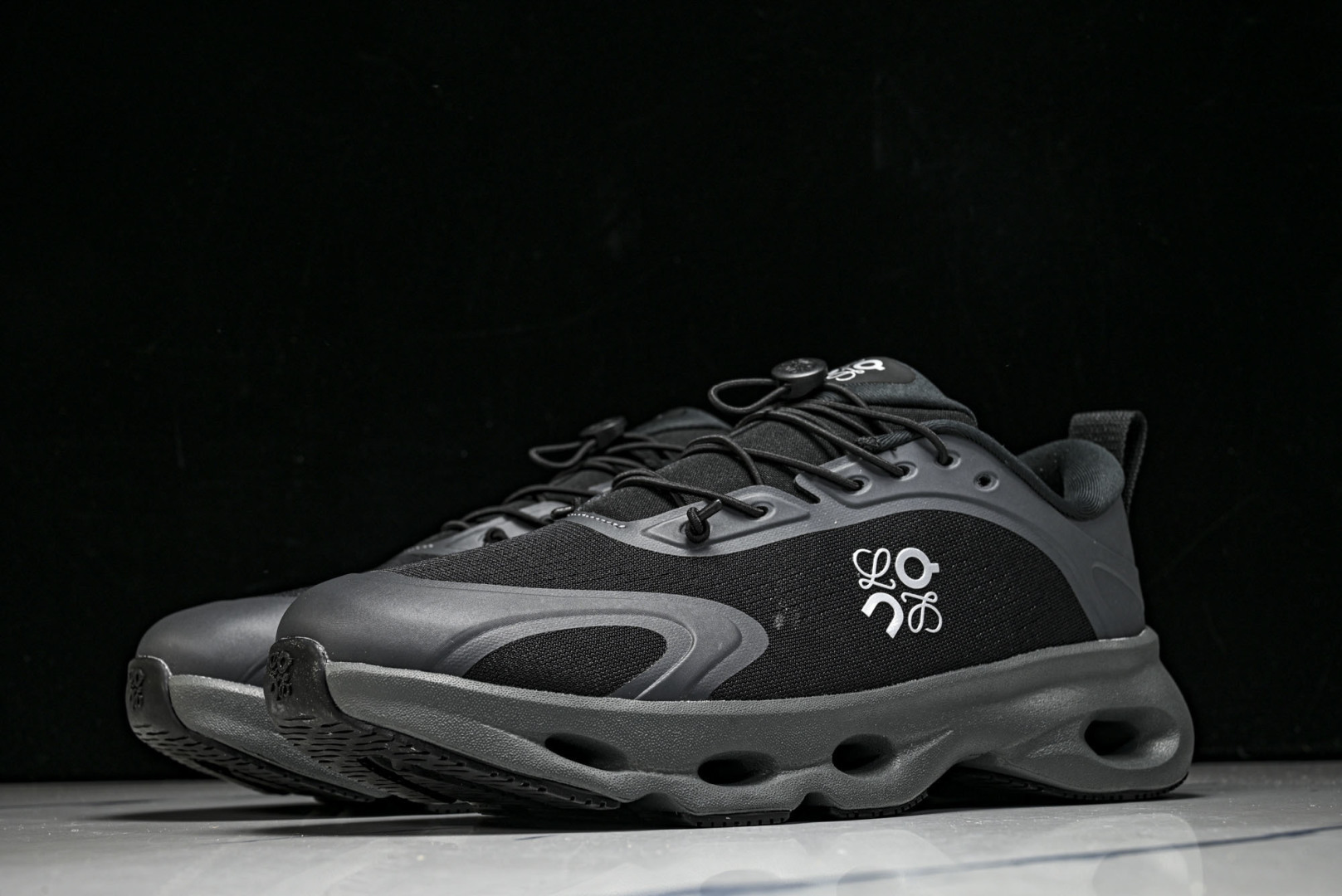 ON昂跑 尺码:36-46纯原版出品-On Running 昂跑男女士x Loewe Cloudsolo