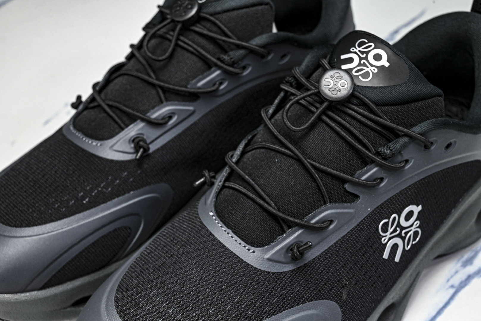 ON昂跑 尺码:36-46纯原版出品-On Running 昂跑男女士x Loewe Cloudsolo