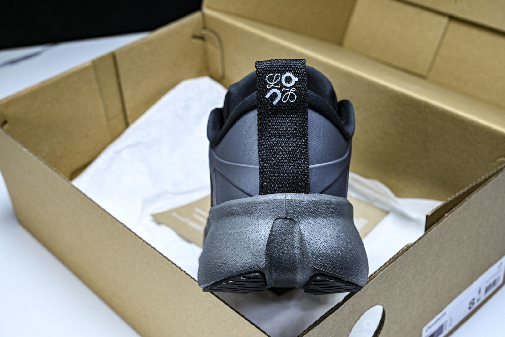 ON昂跑 尺码:36-46纯原版出品-On Running 昂跑男女士x Loewe Cloudsolo