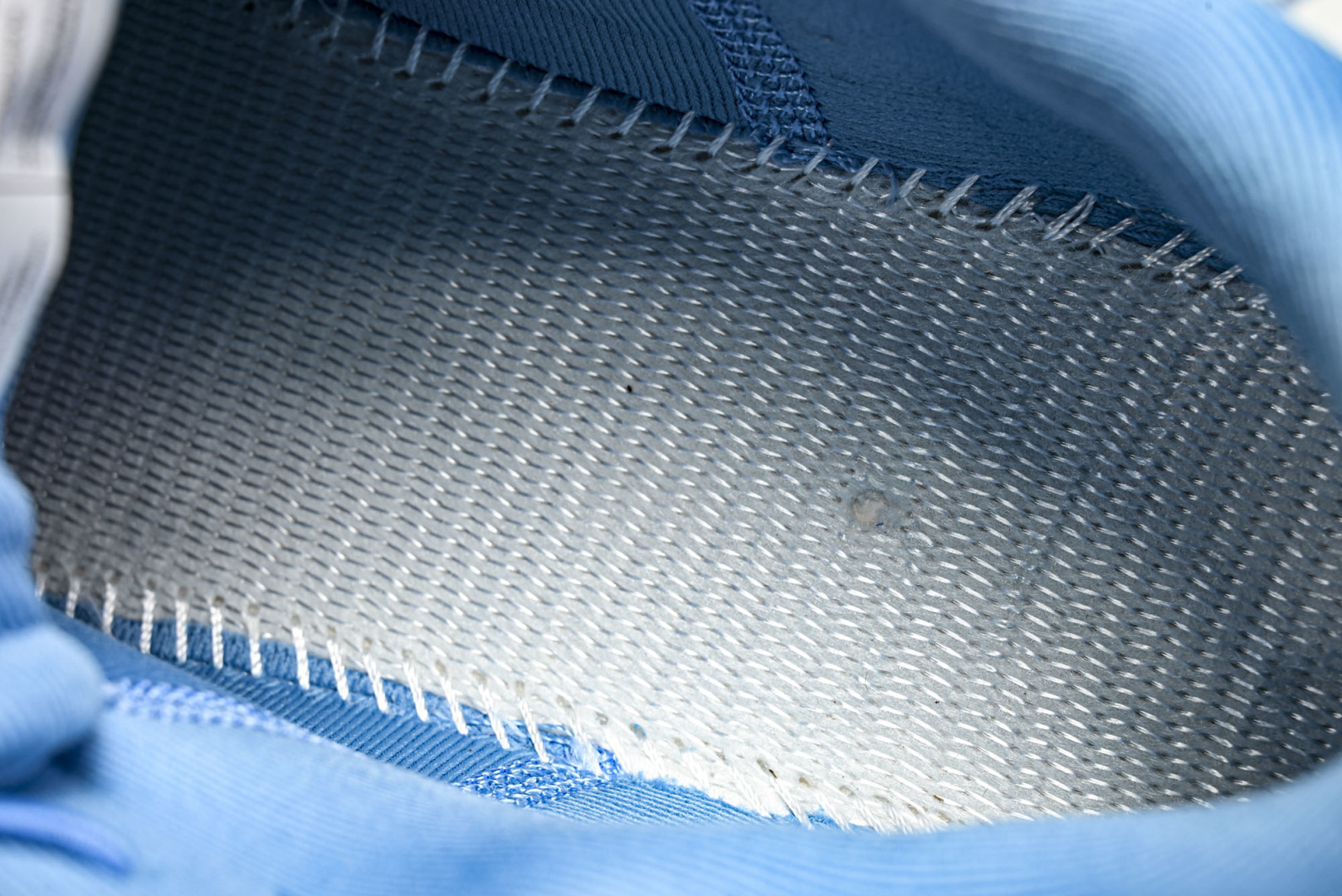 ON昂跑 尺码:36-46纯原版出品-On Running 昂跑男女士x Loewe Cloudsolo