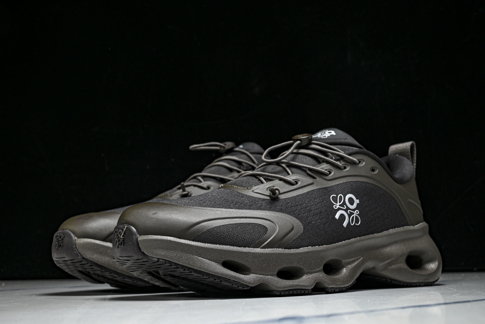 ON昂跑 尺码:36-46纯原版出品-On Running 昂跑男女士x Loewe Cloudsolo