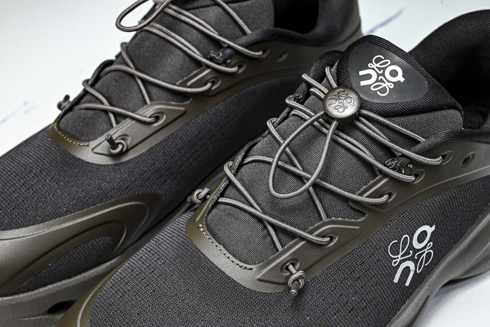 ON昂跑 尺码:36-46纯原版出品-On Running 昂跑男女士x Loewe Cloudsolo