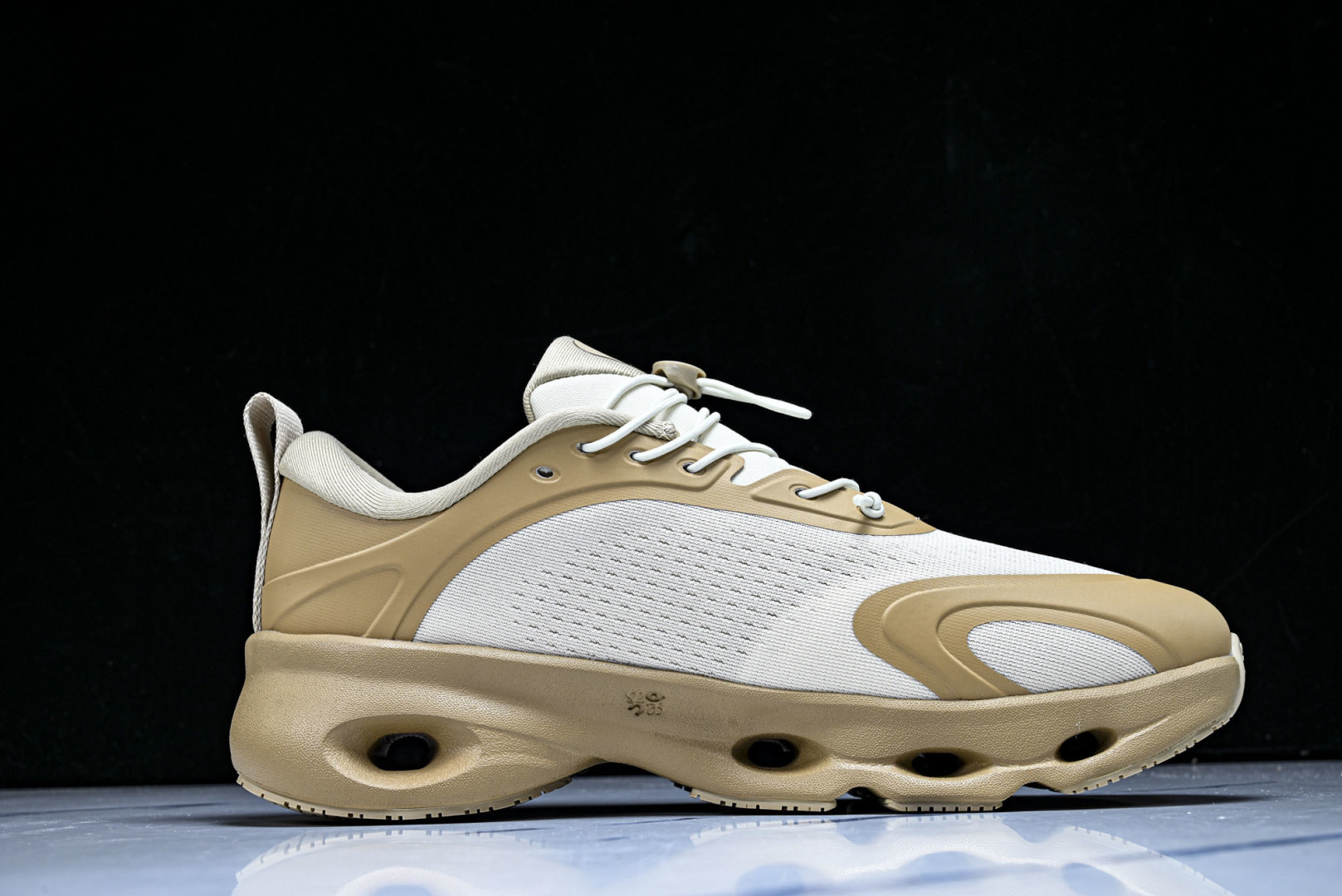 ON昂跑 尺码:36-46纯原版出品-On Running 昂跑男女士x Loewe Cloudsolo