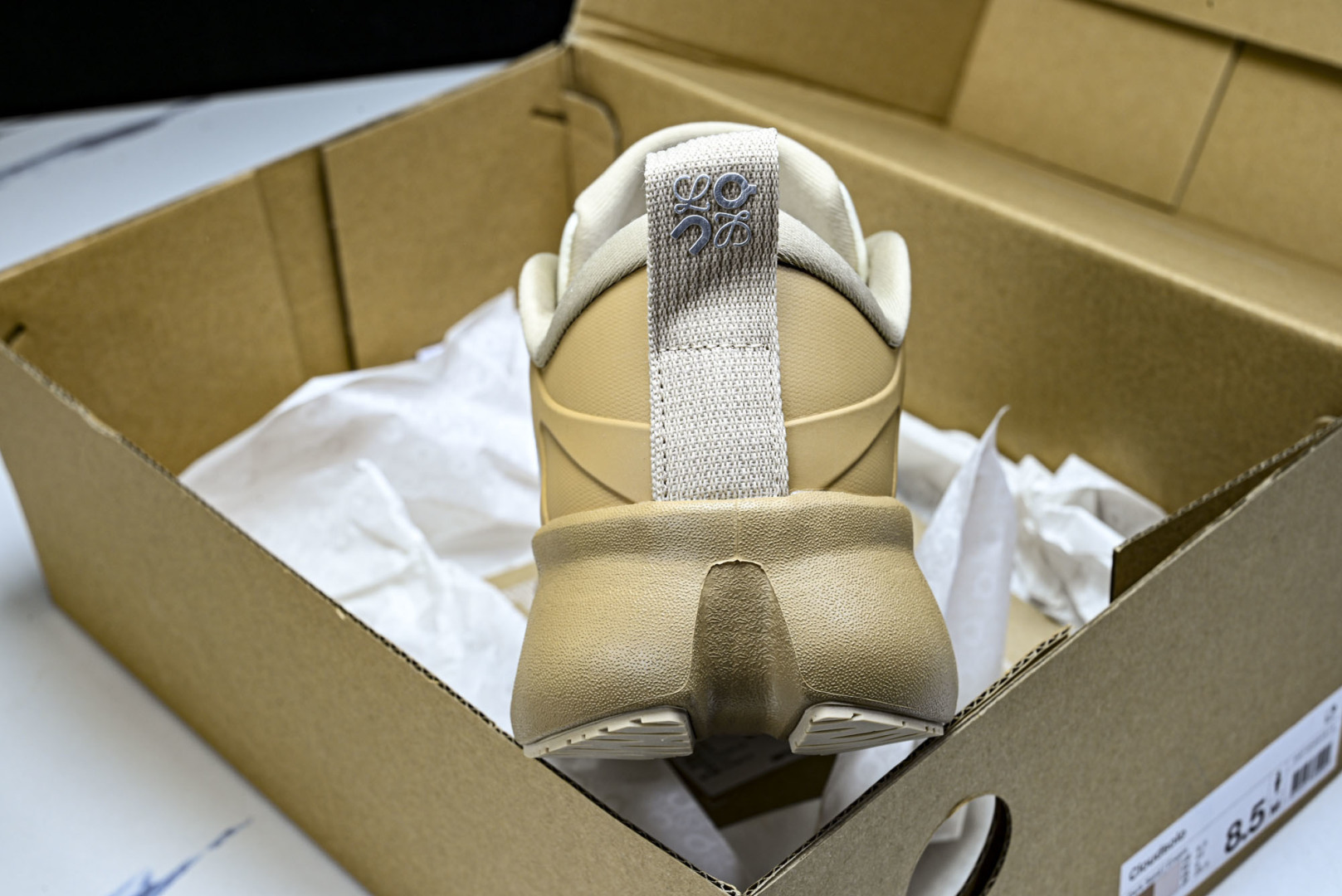 ON昂跑 尺码:36-46纯原版出品-On Running 昂跑男女士x Loewe Cloudsolo