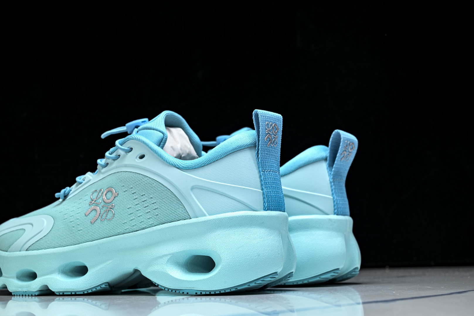 ON昂跑 尺码:36-46纯原版出品-On Running 昂跑男女士x Loewe Cloudsolo