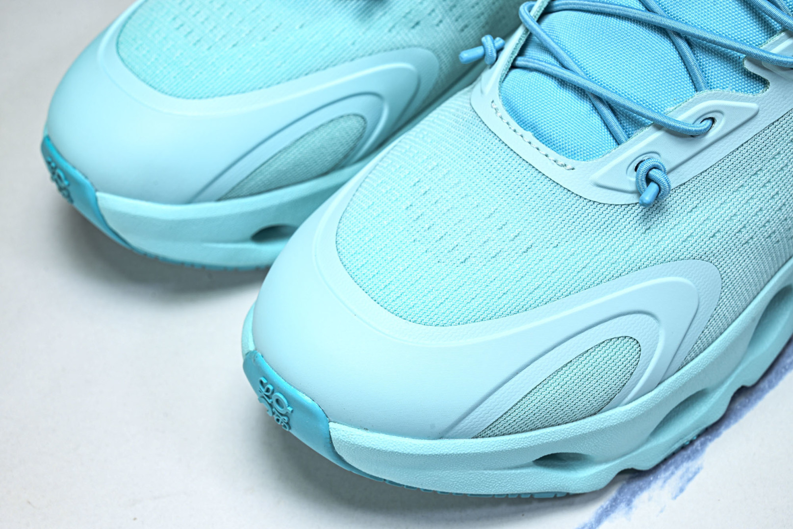 ON昂跑 尺码:36-46纯原版出品-On Running 昂跑男女士x Loewe Cloudsolo