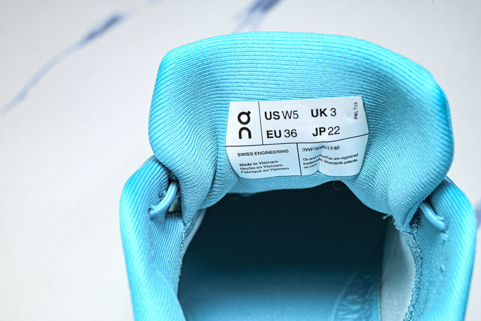 ON昂跑 尺码:36-46纯原版出品-On Running 昂跑男女士x Loewe Cloudsolo