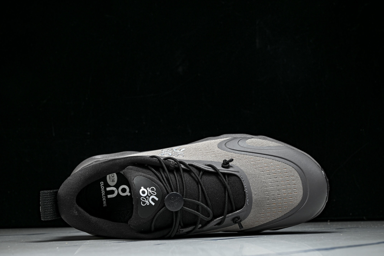 ON昂跑 尺码:36-46纯原版出品-On Running 昂跑男女士x Loewe Cloudsolo