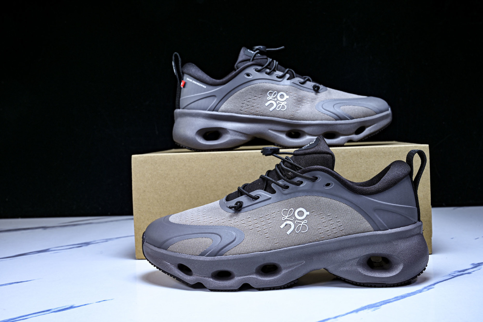 ON昂跑 尺码:36-46纯原版出品-On Running 昂跑男女士x Loewe Cloudsolo