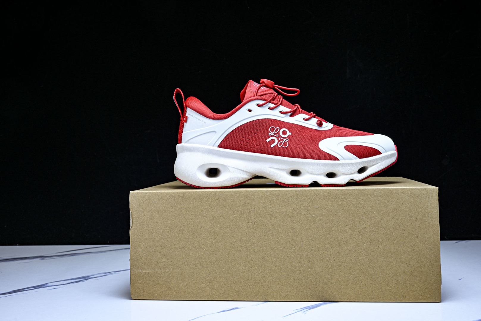 ON昂跑 尺码:36-46纯原版出品-On Running 昂跑男女士x Loewe Cloudsolo