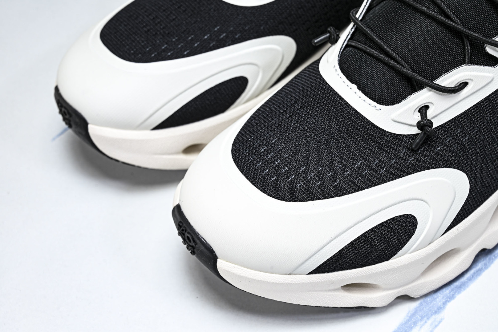 ON昂跑 尺码:36-46纯原版出品-On Running 昂跑男女士x Loewe Cloudsolo