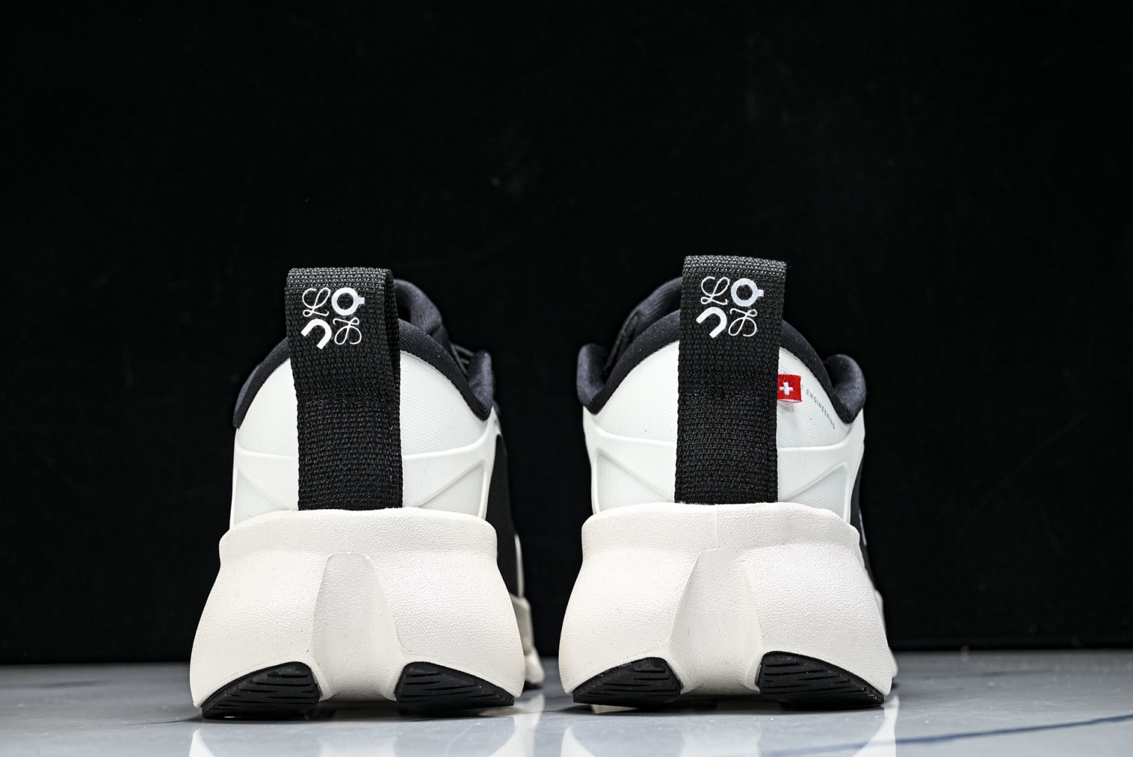 ON昂跑 尺码:36-46纯原版出品-On Running 昂跑男女士x Loewe Cloudsolo