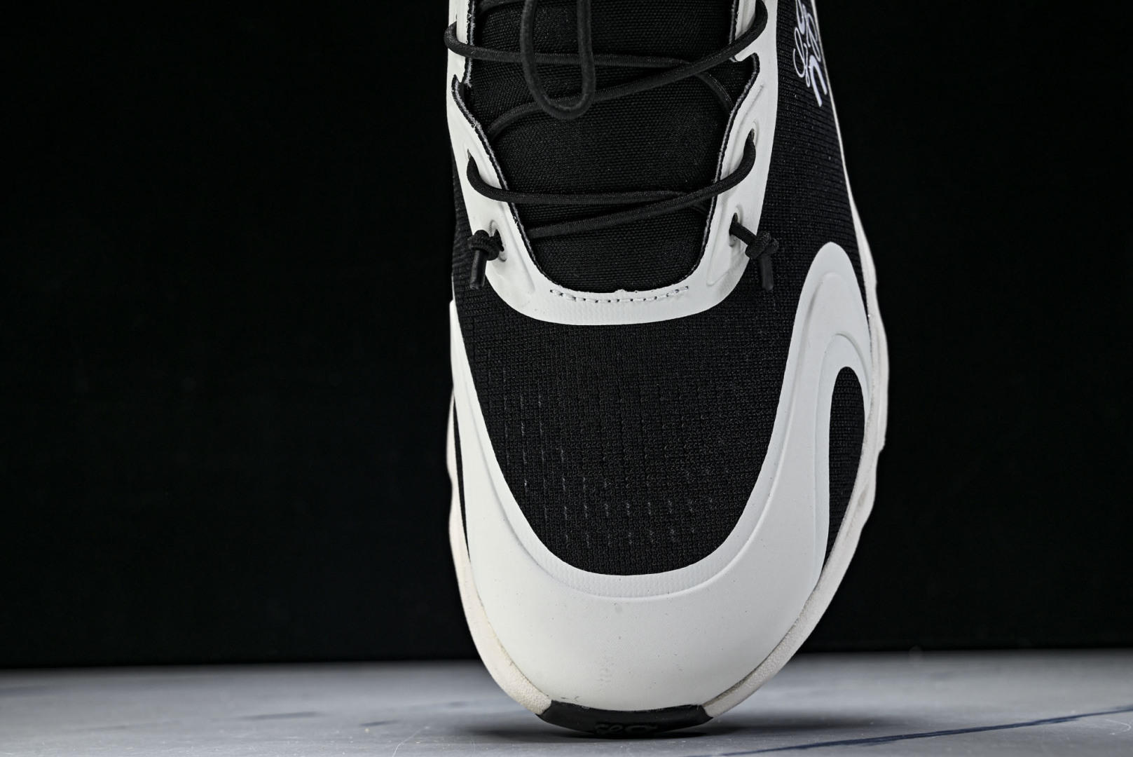 ON昂跑 尺码:36-46纯原版出品-On Running 昂跑男女士x Loewe Cloudsolo