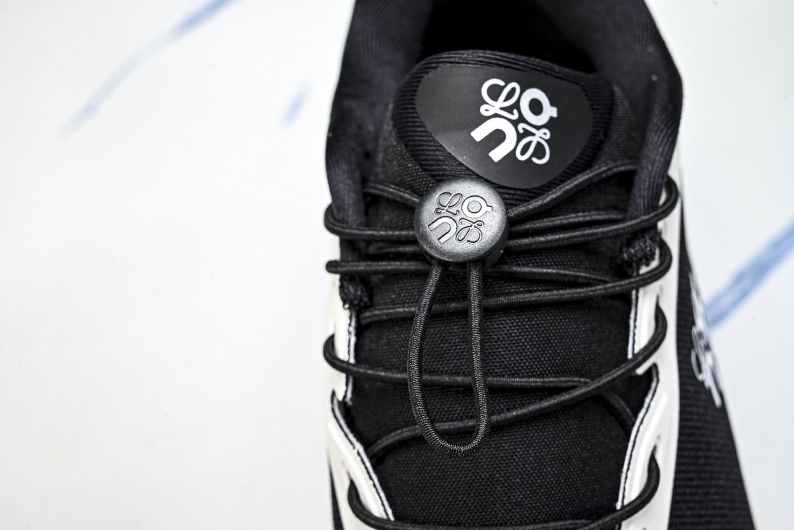 ON昂跑 尺码:36-46纯原版出品-On Running 昂跑男女士x Loewe Cloudsolo