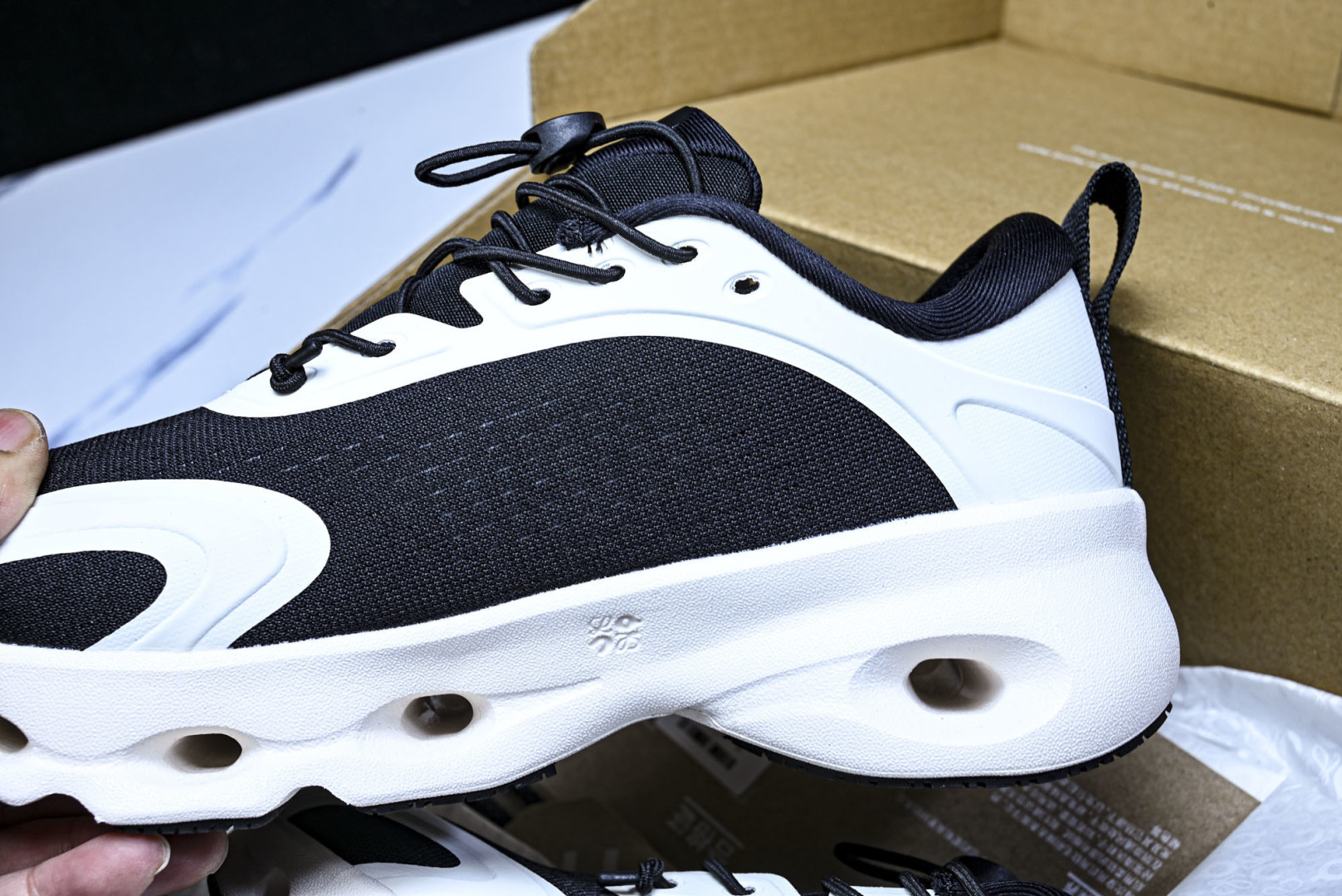 ON昂跑 尺码:36-46纯原版出品-On Running 昂跑男女士x Loewe Cloudsolo