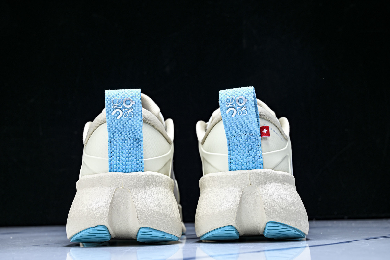 ON昂跑 尺码:36-46纯原版出品-On Running 昂跑男女士x Loewe Cloudsolo