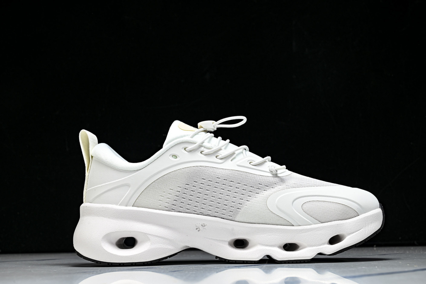 ON昂跑 尺码:36-46纯原版出品-On Running 昂跑男女士x Loewe Cloudsolo