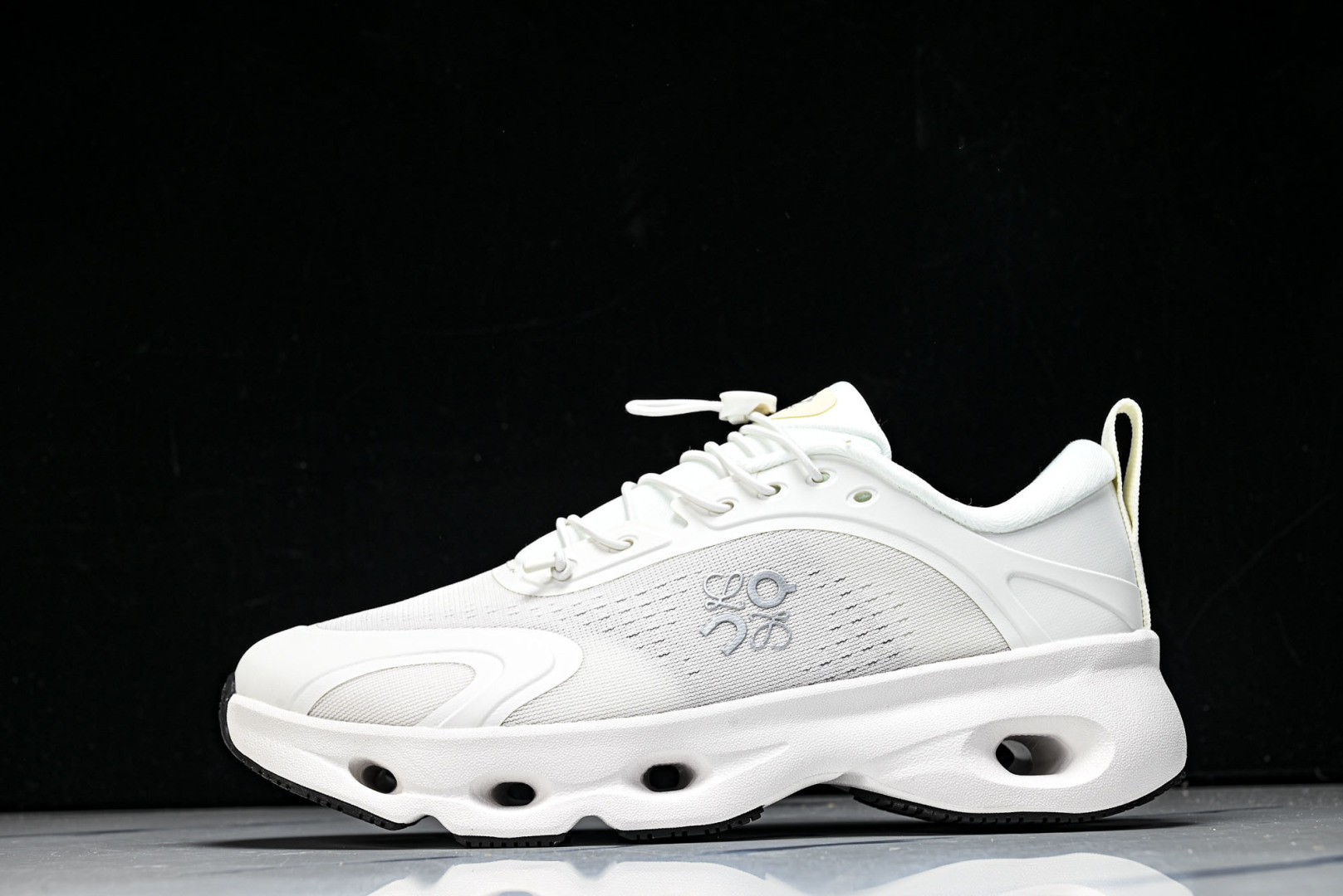 ON昂跑 尺码:36-46纯原版出品-On Running 昂跑男女士x Loewe Cloudsolo