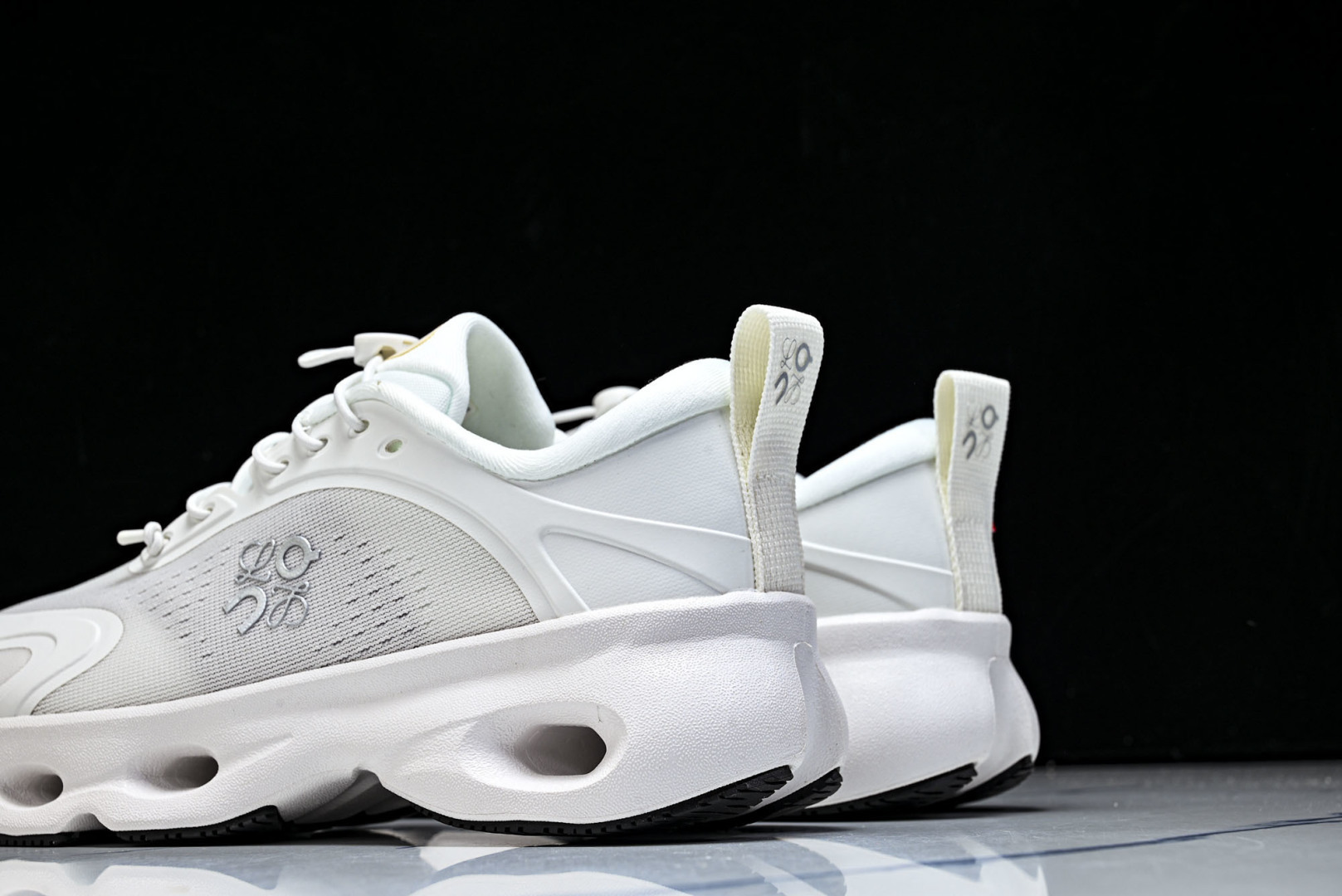 ON昂跑 尺码:36-46纯原版出品-On Running 昂跑男女士x Loewe Cloudsolo