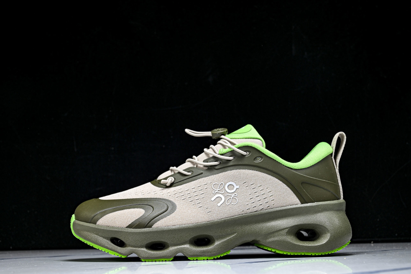 ON昂跑 尺码:36-46纯原版出品-On Running 昂跑男女士x Loewe Cloudsolo