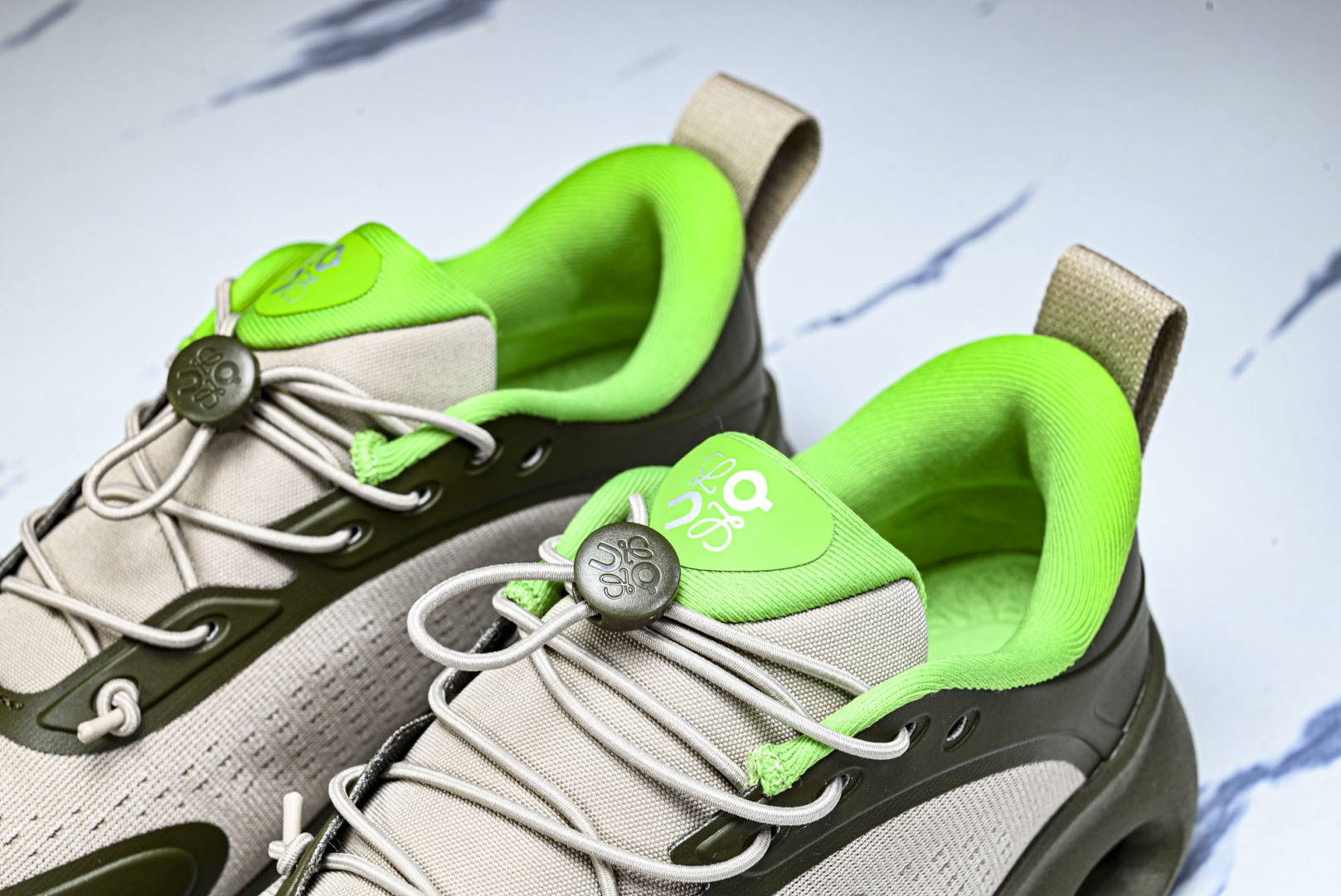 ON昂跑 尺码:36-46纯原版出品-On Running 昂跑男女士x Loewe Cloudsolo