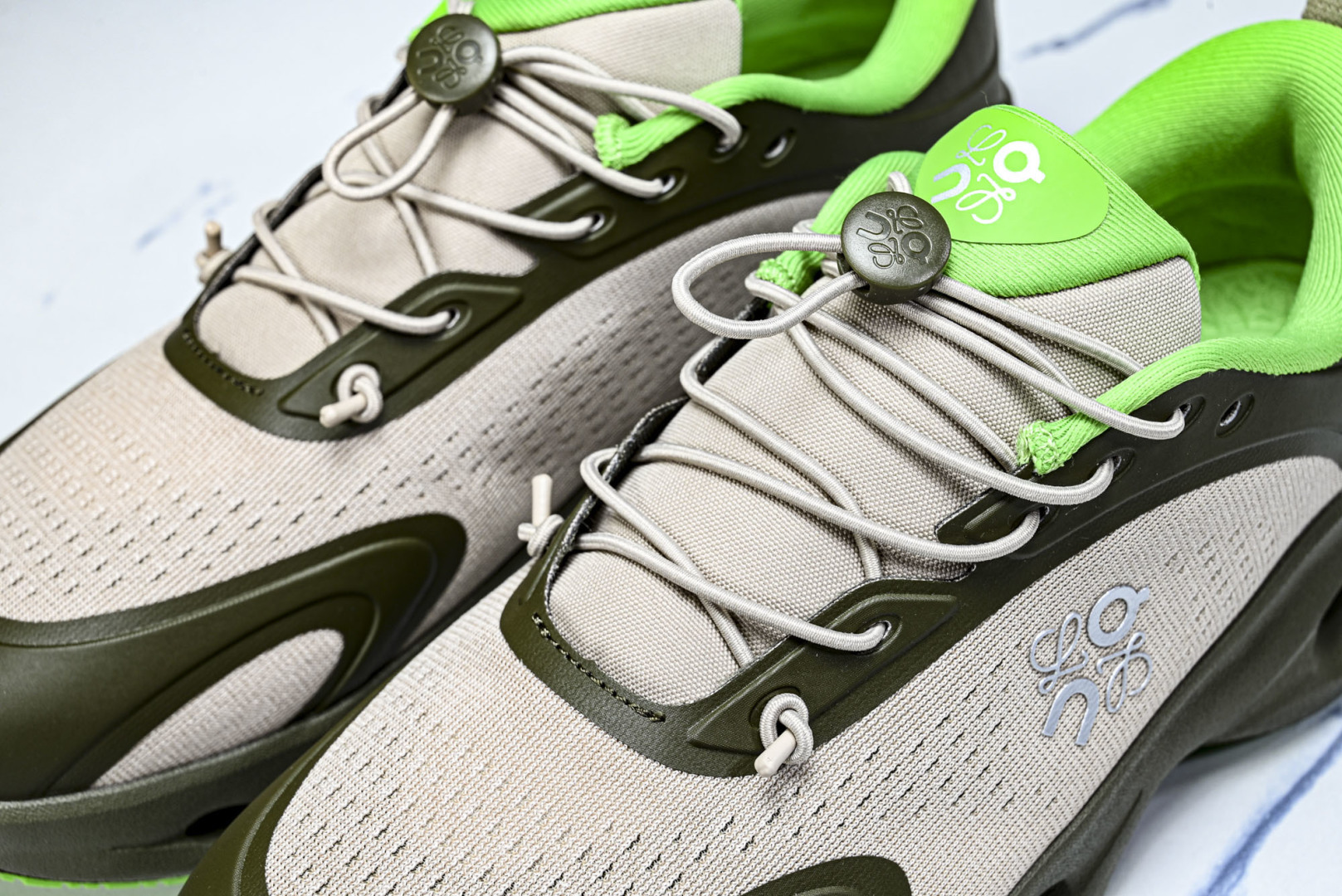 ON昂跑 尺码:36-46纯原版出品-On Running 昂跑男女士x Loewe Cloudsolo