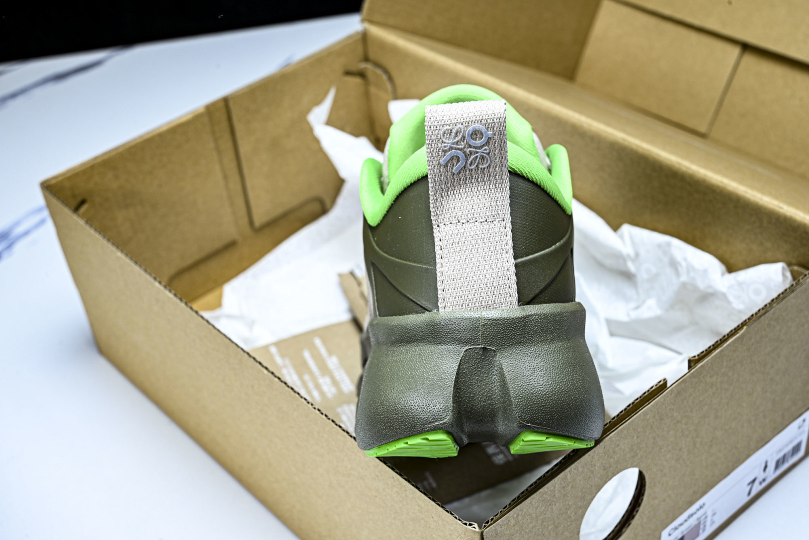 ON昂跑 尺码:36-46纯原版出品-On Running 昂跑男女士x Loewe Cloudsolo