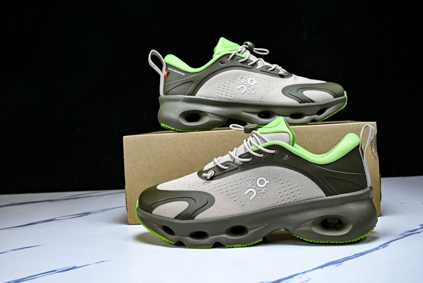 ON昂跑 尺码:36-46纯原版出品-On Running 昂跑男女士x Loewe Cloudsolo